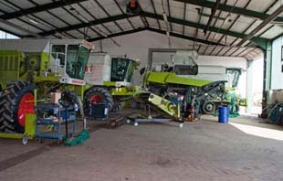 нова вживана сільськогосподарська техніка запасні частини ремонт машин Польща