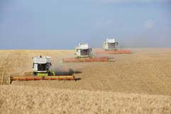 нова вживана сільськогосподарська техніка запасні частини ремонт машин Польща