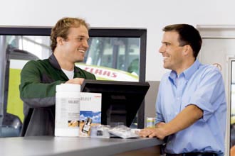 нова вживана сільськогосподарська техніка запасні частини ремонт машин Польща